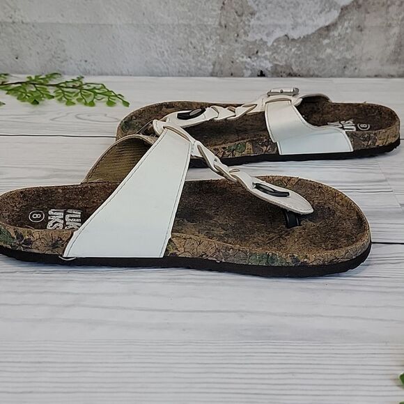 Muk Luks Marsha Sandals In White Womens Size 8 - Picture 3 of 7